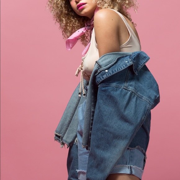 denim boyfriend jacket - Picture 2 of 8